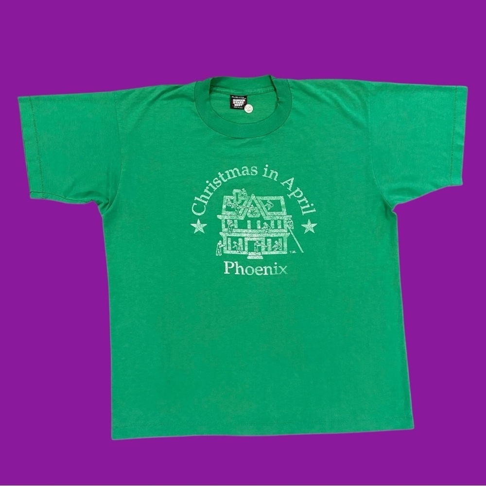 Vintage 90s Christmas in April Tee - Picture 1 of 4
